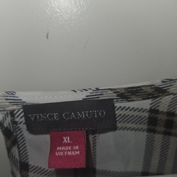 Vince Camuto Plaid Top in White, Black & Tan - Picture 3 of 3
